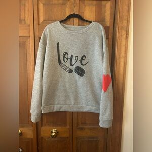Women's Sz 2XL Cozy Slouchy Loungewear Grey Hockey Love Sweater W/ Heart Detail